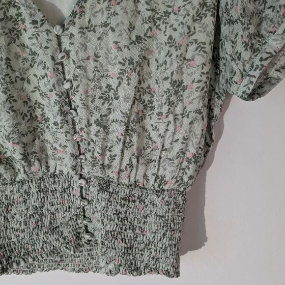 Sage The Label Floral Button Down Smocked Blouse Top Women's Size Small NWT - Picture 3 of 4